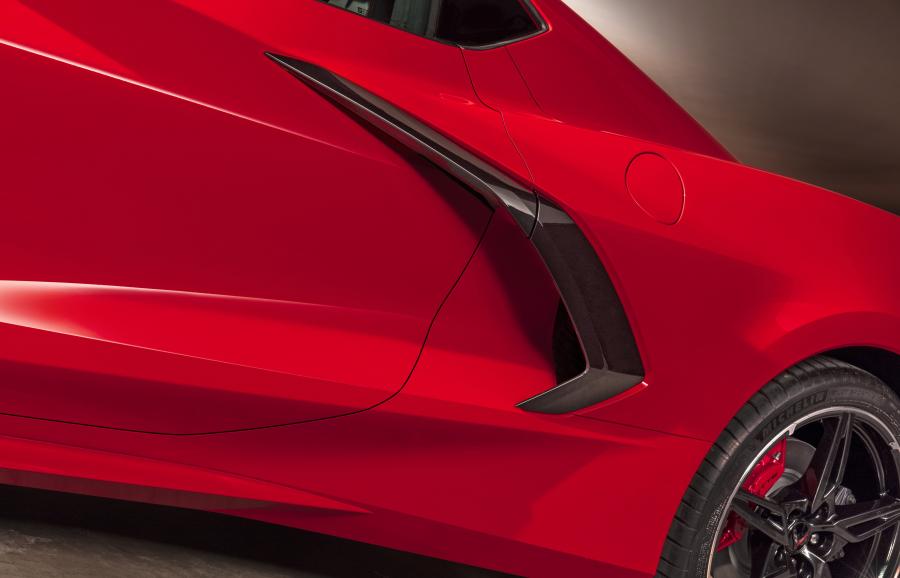 Детали экстерьера Chevrolet Corvette Stingray Z51 (C8) 2019 года  (NA) (фото 32 из 77)